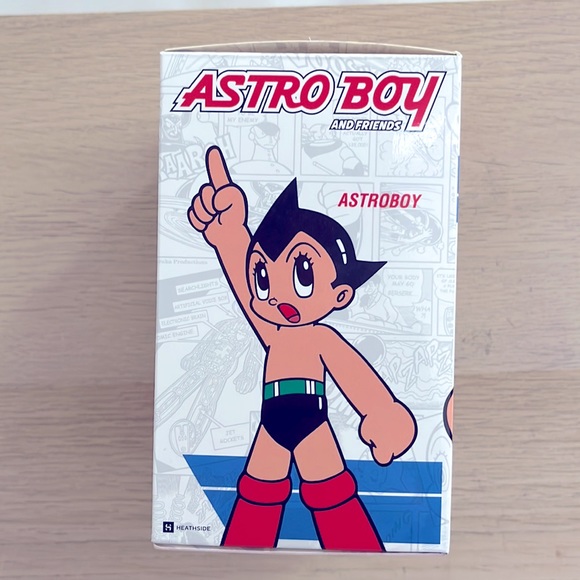 Astro Boy and Friends Big Heads Astro Boy PX Previews Exclusive Vinyl Figure - Picture 3 of 5
